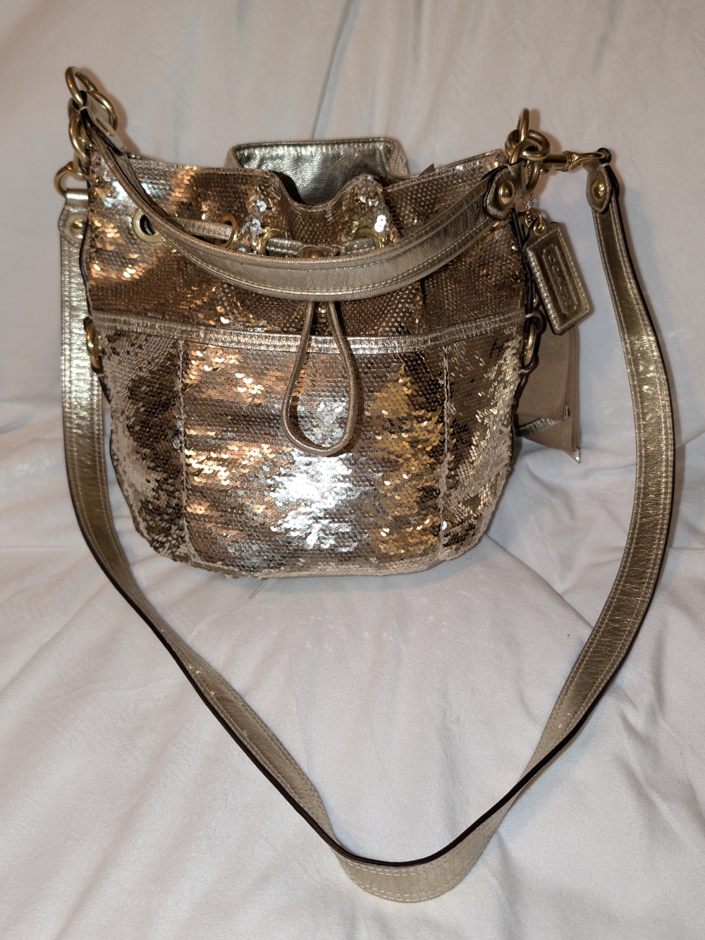 Coach Poppy Special Edition Sequin Cinch Shoulder Bag With Storage Bag Gold VGC